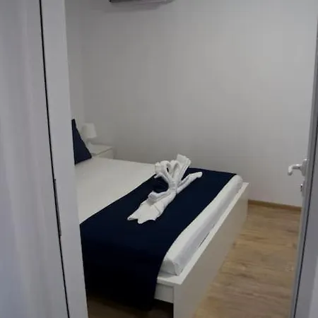 Modern Waterfront 1br With Ac Apartment Sozopol