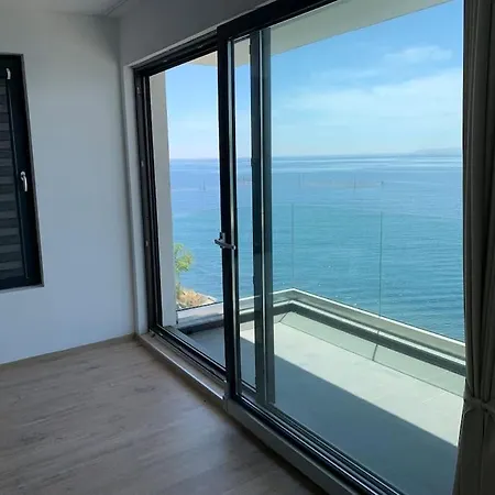 Modern Waterfront 1br With Ac